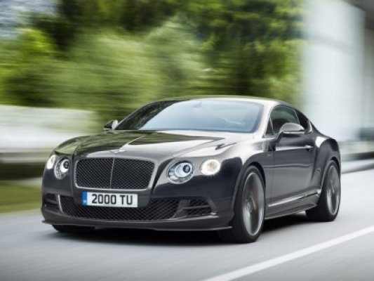 Bentley prezintă Flying Spur V8 şi un Continental GT Speed mai puternic